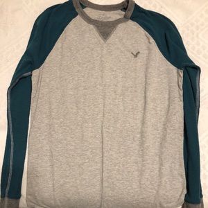 American Eagle Long Sleeve T-Shirt